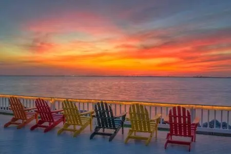 The Hemingway Subtropical Luxury On The Tampa Bay